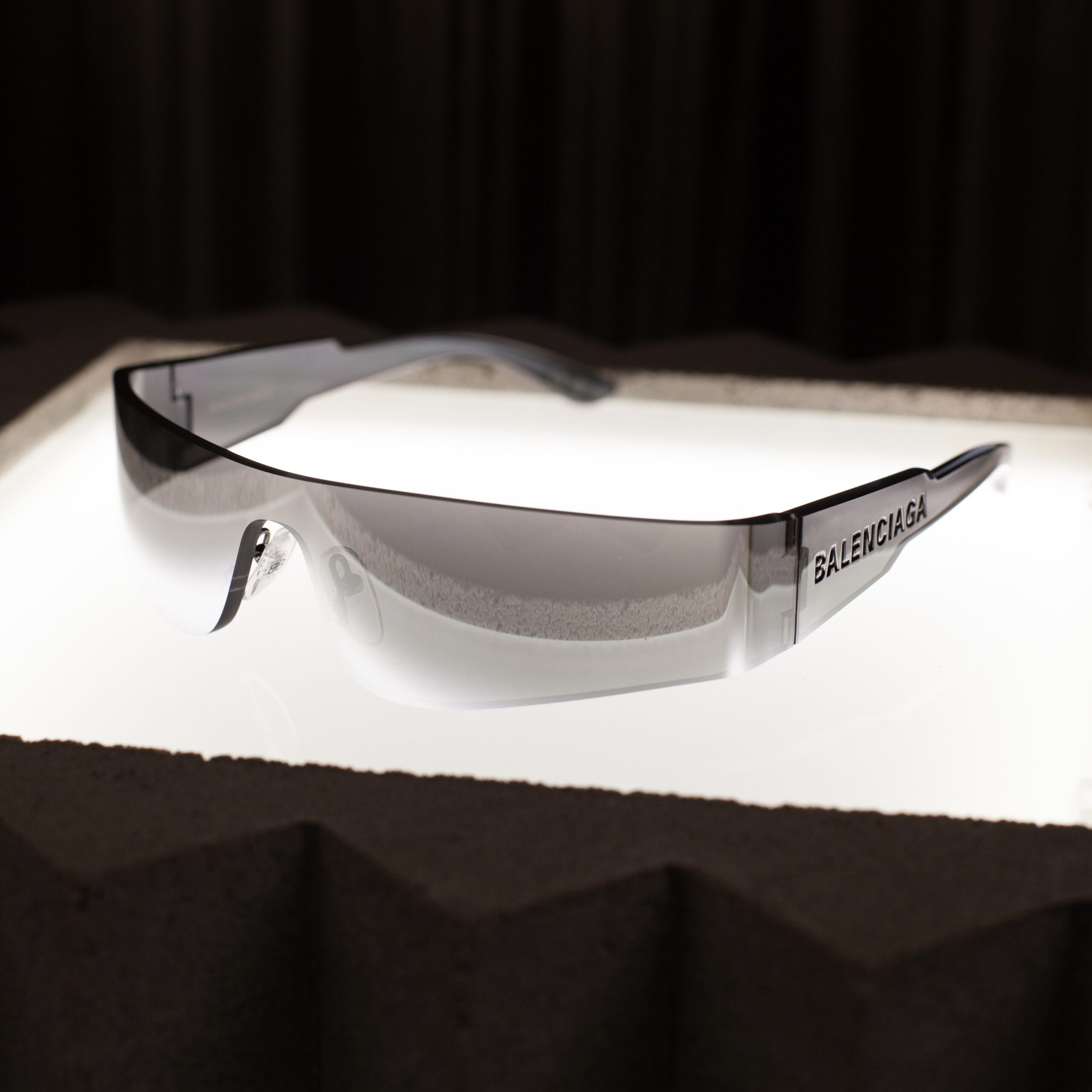 Окуляри сонцезахисні BALENCIAGA BB0041S 002 99 1 125 1 Окуляри сонцезахисні BALENCIAGA BB0041S 002 99 1 125