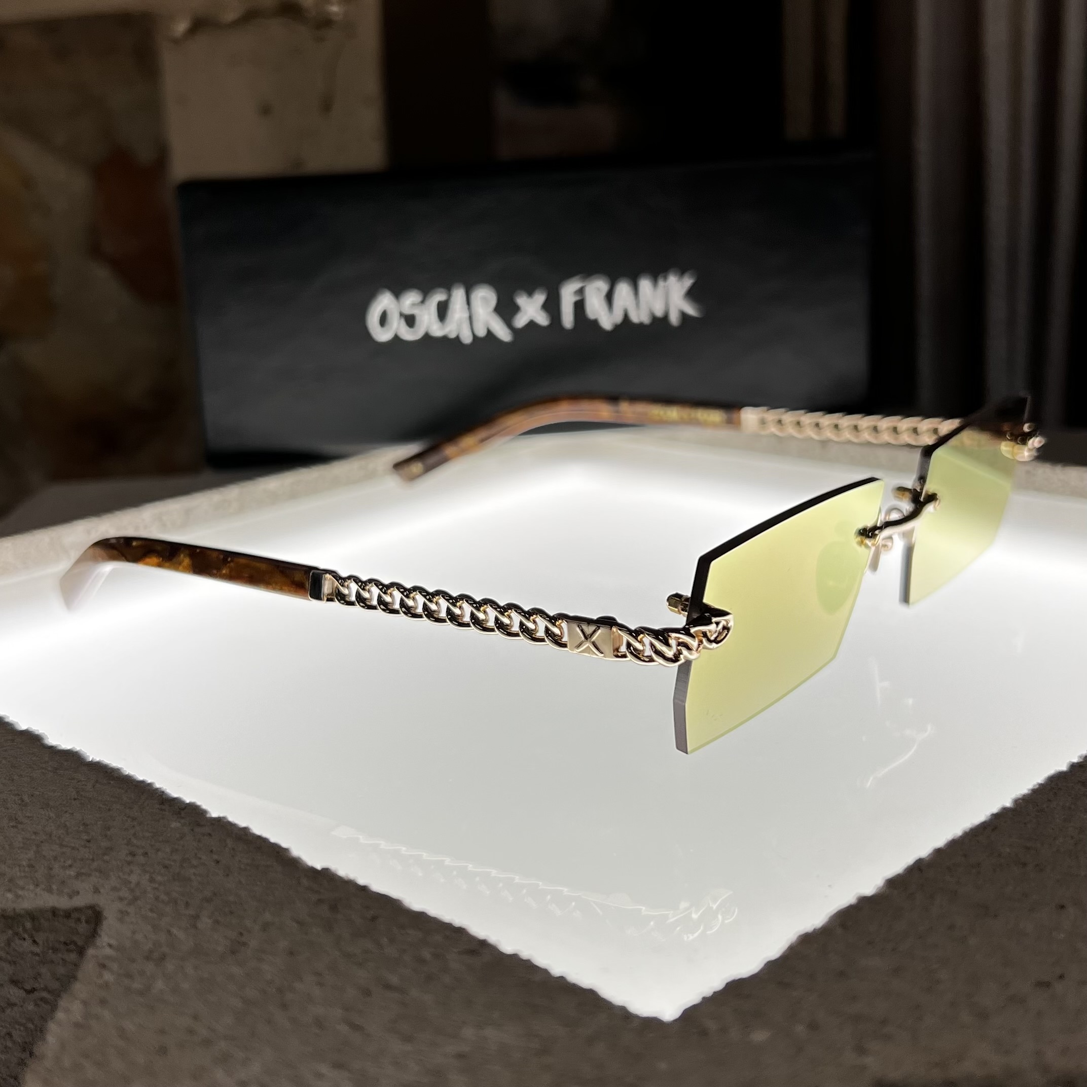 Окуляри сонцезахисні Oscar x Frank 062GL WOO CHAINS - GOLD 5 Окуляри сонцезахисні Oscar x Frank 062GL WOO CHAINS - GOLD - Зображення 5