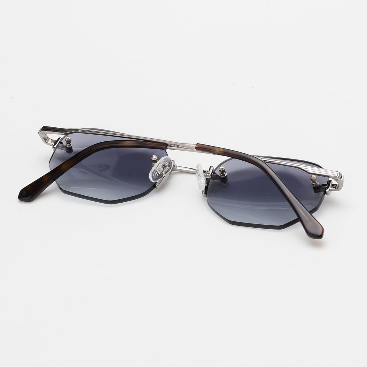 Окуляри сонцезахисні VESSUM VSM16 C03 3 Окуляри сонцезахисні VESSUM VSM16 C03 - Зображення 3