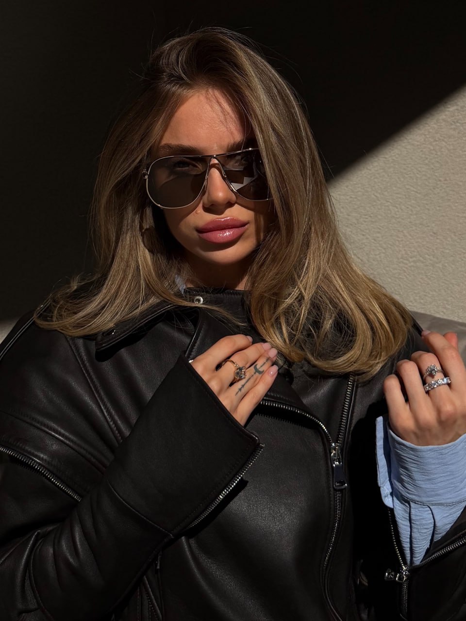 Окуляри сонцезахисні MIU MIU MU A56S ZVN80Q 66 5 Окуляри сонцезахисні MIU MIU MU A56S ZVN80Q 66 - Зображення 5