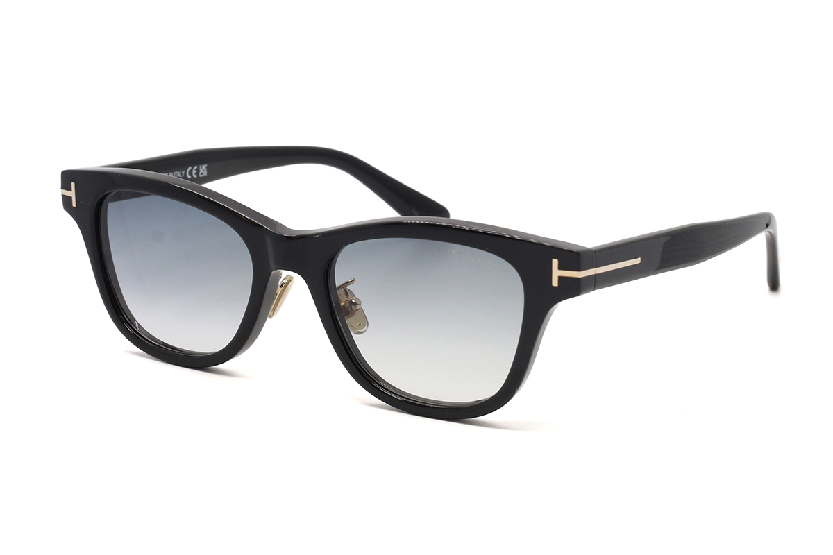 Окуляри сонцезахисні TOM FORD FT1353-D 01C 52 1 Окуляри сонцезахисні TOM FORD FT1353-D 01C 52